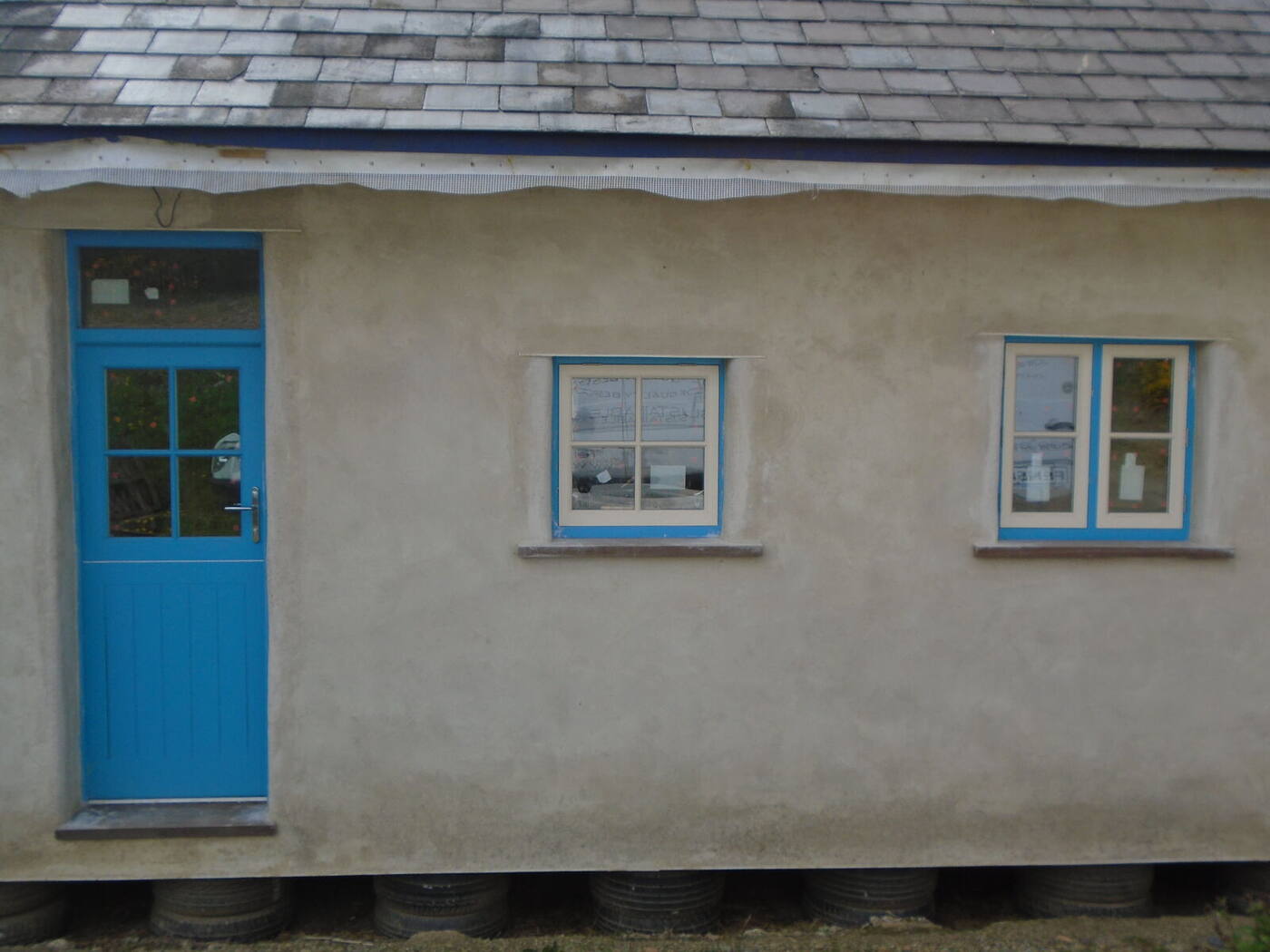 Tyddin Irias, the straw house, Blaenffos area